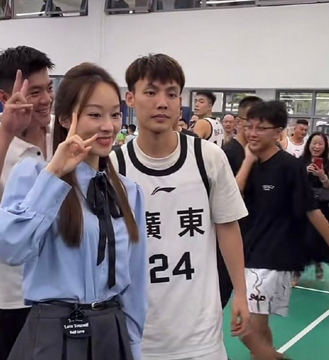 注徐杰在球 注徐杰在球