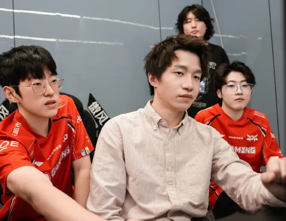 教练组功劳, 将军再勇猛, 例如