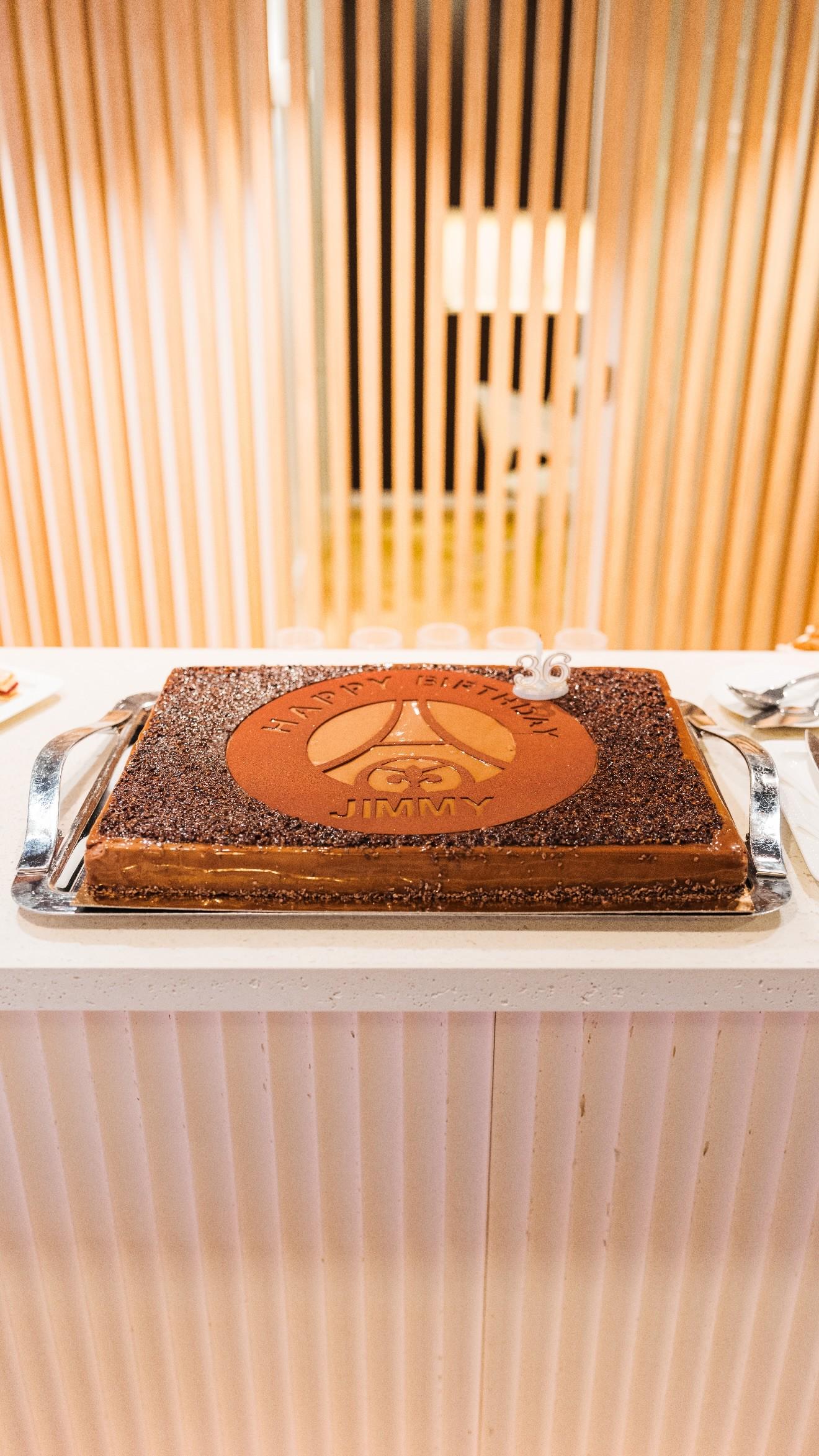 圣日耳曼俱, 送了, dingy 圣日耳曼俱, 送了, dingy