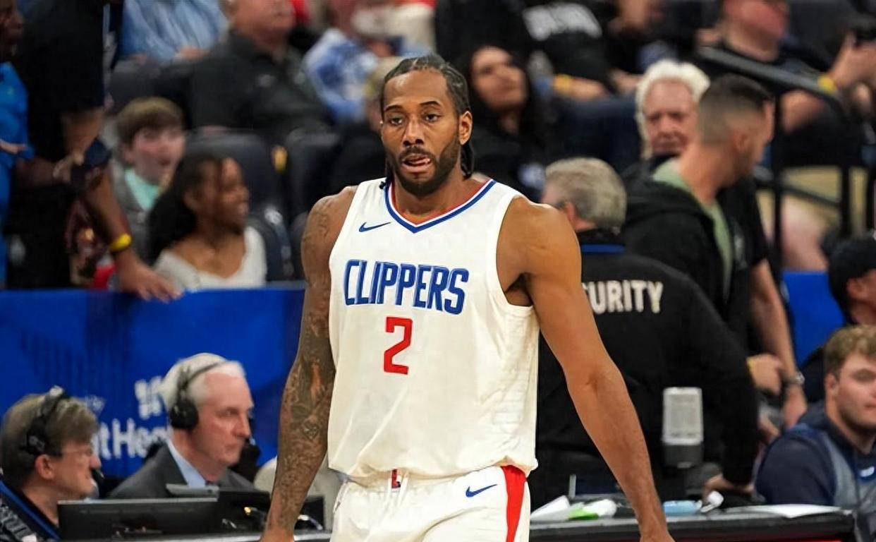 三节, 出正确传球, 其余球员都 三节, 出正确传球, 其余球员都