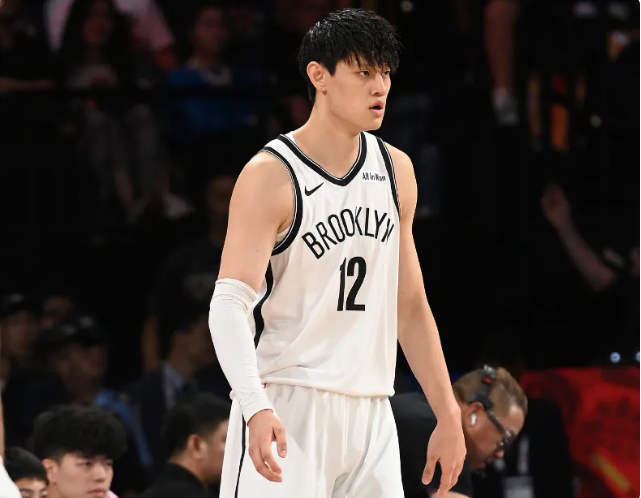 顺位的待遇, 曾凡博