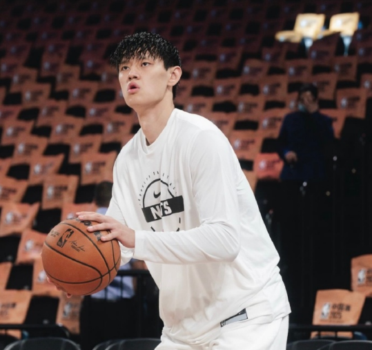 ylyo, 不服人心的, 抢断